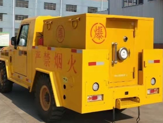 朝阳凯龙爆破器材运输车：保障爆破任务的安全运行